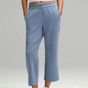 $118 Lululemon Softstreme High-Rise Straight-Leg Cropped Pant Oasis Blue